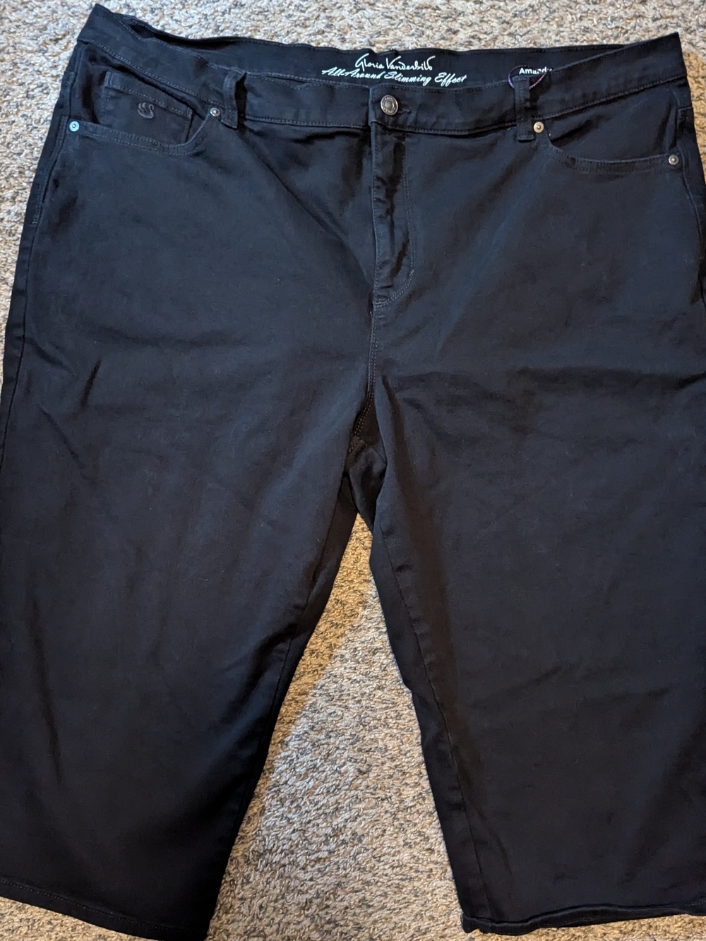Gloria Vanderbilt Women's Black Bermuda Shorts